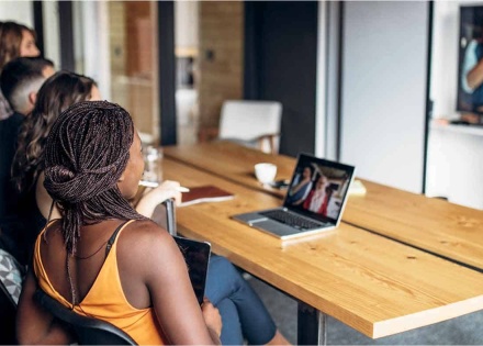 communicating global team